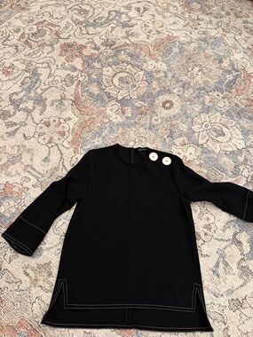 Zara Black Button-Accent Long Sleeve Top